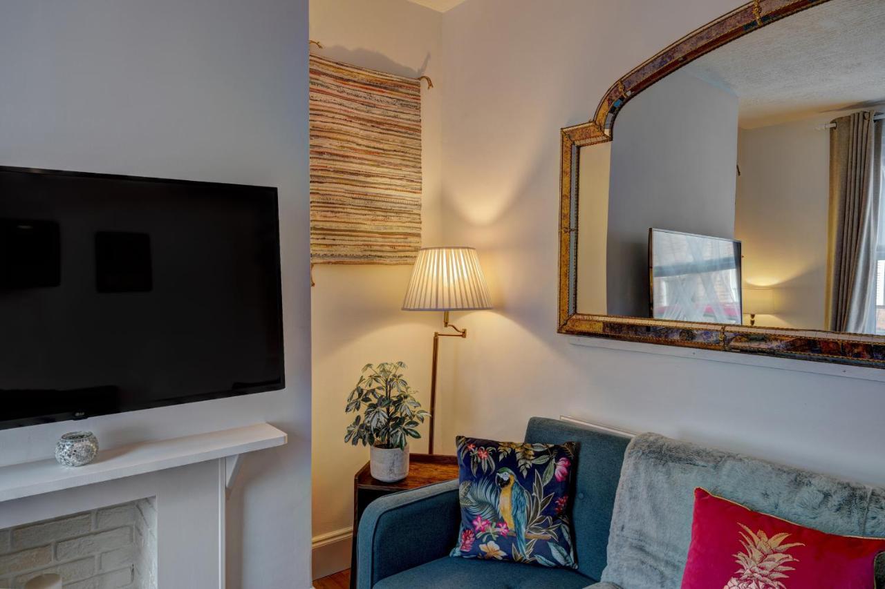 *New* Chester Canal Side 2 Bed Character Home מראה חיצוני תמונה